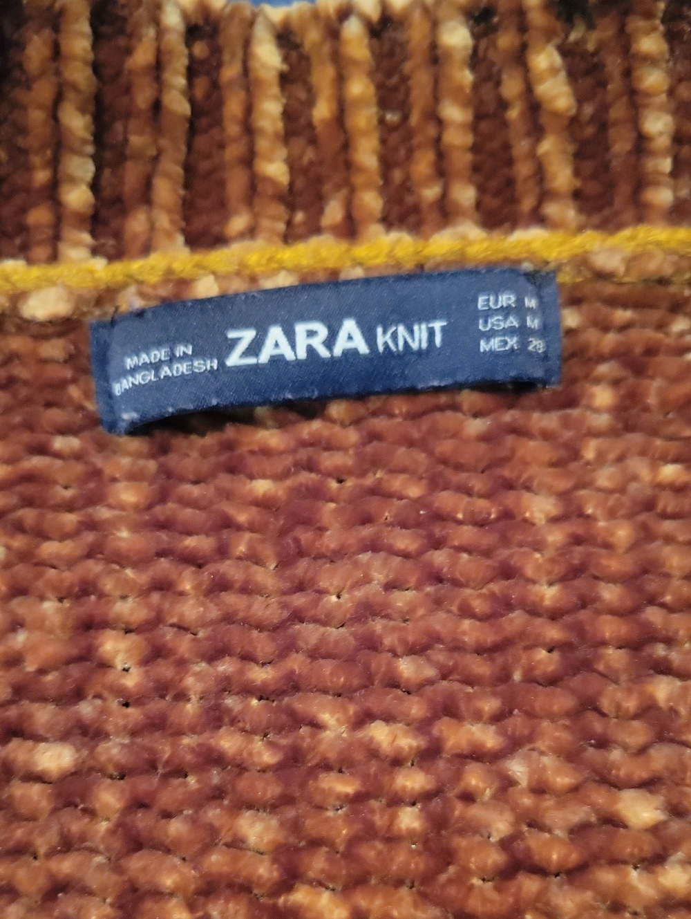 Zara Oversized Sweater - Picture 6 of 6